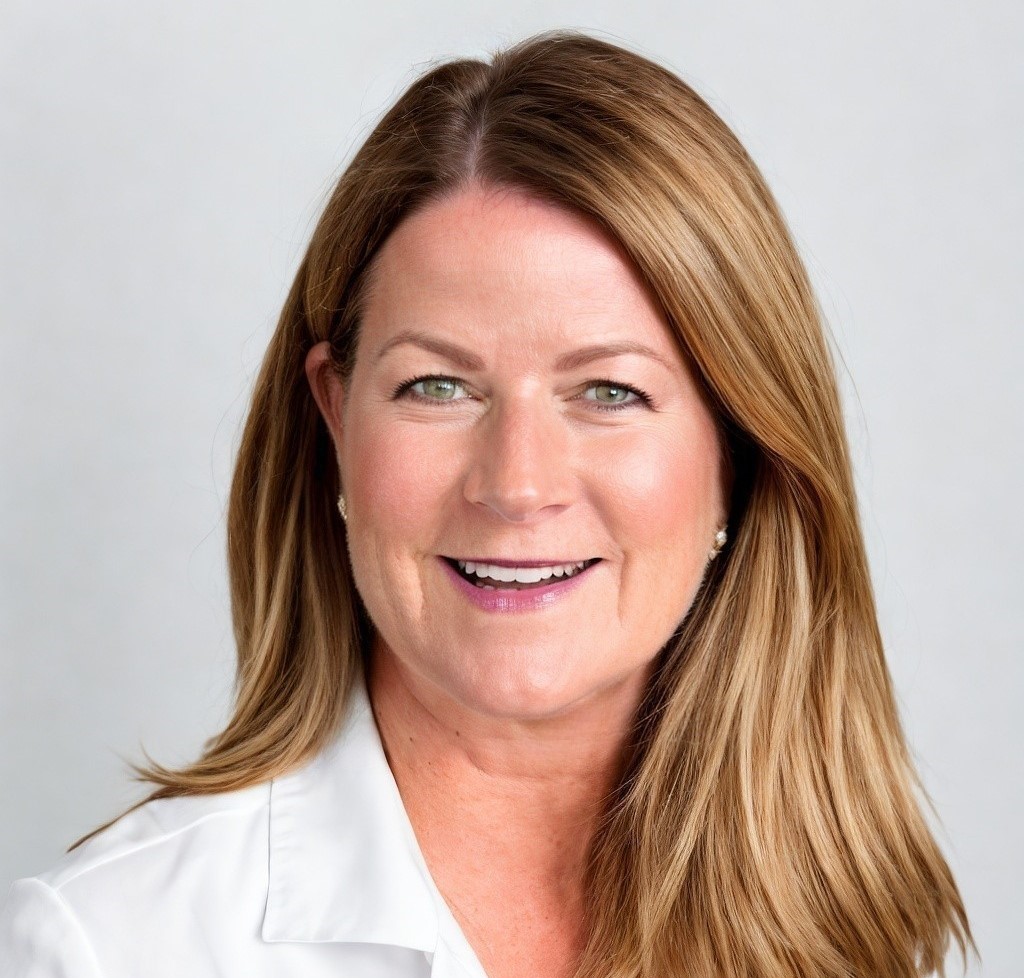 Janet Headshot